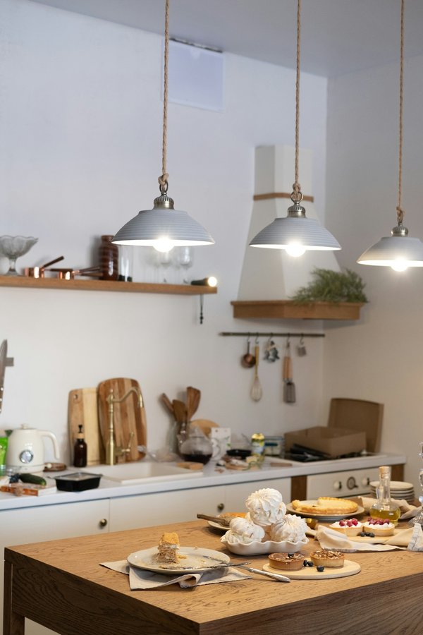 Trouvez le lustre de cuisine parfait pour sublimer votre intérieur